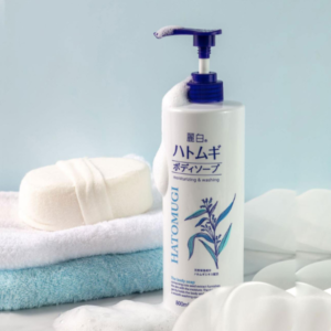 Sữa Tắm Hatomugi Dưỡng Ẩm Chiết Xuất Ý Dĩ 800ml